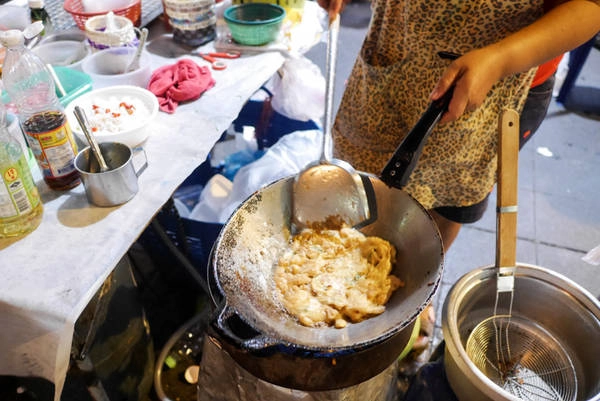 17-mon-an-duong-pho-noi-tieng-cua-bangkok-ivivu-19