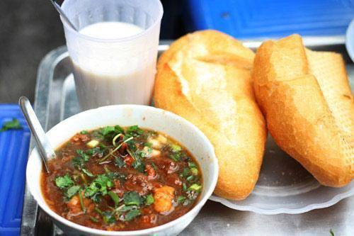 Bánh mì sốt vang 252 Hàng Bông