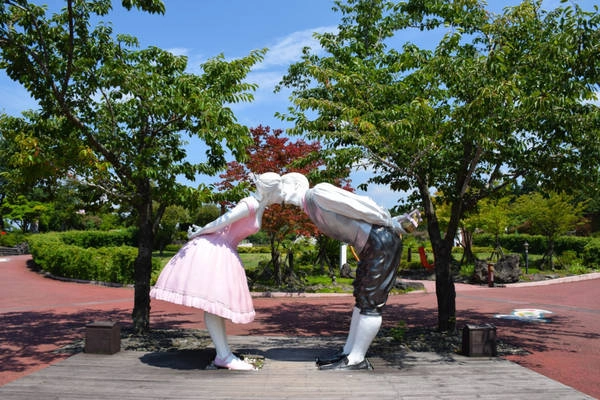 13. Bảo tàng Tình yêu Loveland: Loveland trên đảo Jeju là một trong những điểm hấp dẫn siêu thực, kỳ quặc ở Hàn Quốc. Ở đó, bạn có thể thưởng thức từ khu vườn có các bức tượng mô phỏng các cơ quan sinh dục và hành vi tình dục, cho đến những khám phá chi tiết về đời sống thầm kín của người Hàn. Ảnh: Rtwin30days. 13. Bảo tàng Tình yêu Loveland: Loveland trên đảo Jeju là một trong những điểm hấp dẫn siêu thực, kỳ quặc ở Hàn Quốc. Ở đó, bạn có thể thưởng thức từ khu vườn có các bức tượng mô phỏng các cơ quan sinh dục và hành vi tình dục, cho đến những khám phá chi tiết về đời sống thầm kín của người Hàn. Ảnh: Rtwin30days.