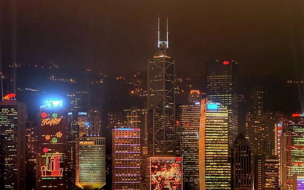 Khoảnh khắc chào đón năm mới diễn ra ở Hong Kong với lễ hội bắn pháo hoa và màn đếm ngược vô cùng ấn tượng Khoảnh khắc chào đón năm mới diễn ra ở Hong Kong với lễ hội bắn pháo hoa và màn đếm ngược vô cùng ấn tượng