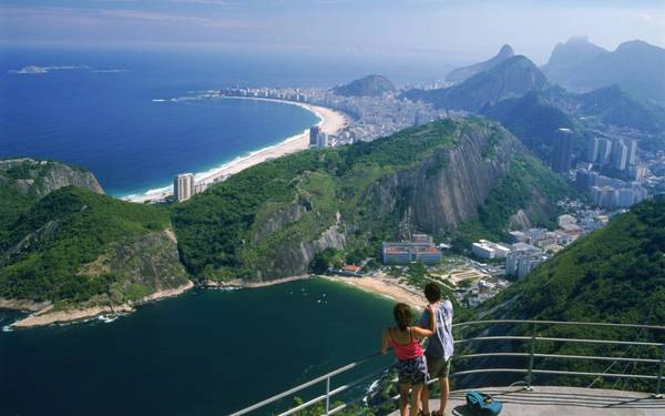Thành phố Rio de Janeiro với lối sống hiện đại, sôi động, cùng nhiều cảnh đẹp quyến rũ sẽ là điểm đến phù hợp cho chuyến du lịch của các cặp đôi. Thành phố Rio de Janeiro với lối sống hiện đại, sôi động, cùng nhiều cảnh đẹp quyến rũ sẽ là điểm đến phù hợp cho chuyến du lịch của các cặp đôi.