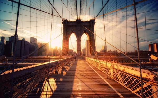 Được biết đến với tên gọi “Quả táo lớn”, New York không những là trung tâm thương mại, chính trị và tài chính lớn nhất nước Mỹ mà còn là một điểm du lịch hấp dẫn, đặc biệt với các cặp đôi đang yêu nhau. Được biết đến với tên gọi “Quả táo lớn”, New York không những là trung tâm thương mại, chính trị và tài chính lớn nhất nước Mỹ mà còn là một điểm du lịch hấp dẫn, đặc biệt với các cặp đôi đang yêu nhau.