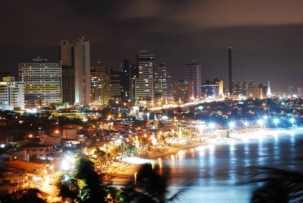 Rio Grande do Norte, Brazil: Vùng đất này được ban tặng những dải cát bất tận, các đồng muối ấn tượng cùng thời tiết gần như nắng đẹp quanh năm. Rio Grande do Norte còn chiêu đãi du khách một bữa tiệc văn hóa đầy bản sắc, với những vũ điệu nồng nhiệt, ẩm thực tuyệt ngon và các món đồ thủ công tinh xảo. Ảnh: Nataltouristguide.