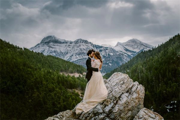 19. Hồ Waterton, Canada