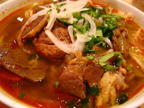 Bún bò Huế Việt Nam