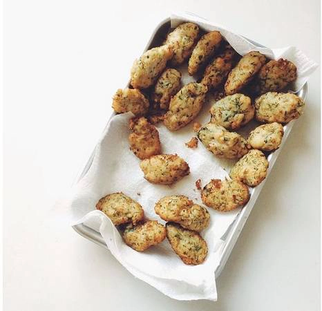 “Một món ăn ngon dùng kèm với bún, cơm, hoặc bánh mì” “Một món ăn ngon dùng kèm với bún, cơm, hoặc bánh mì”