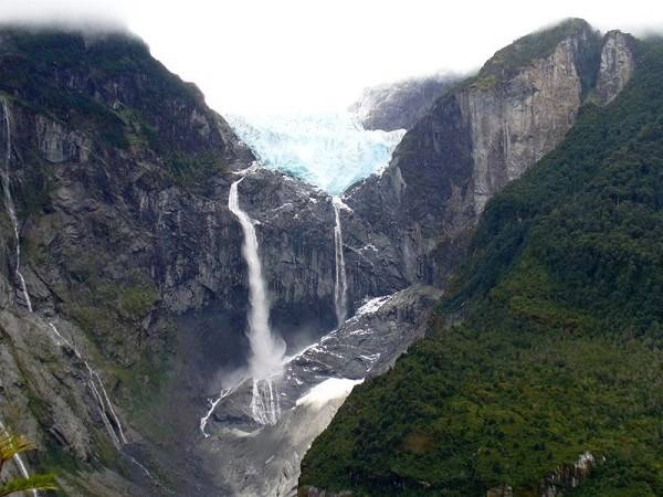 20-thac-nuoc-ky-la-trai-voi-quy-luat-tu-nhien-tren-the-gioi-hinh-anh-ivivu-20