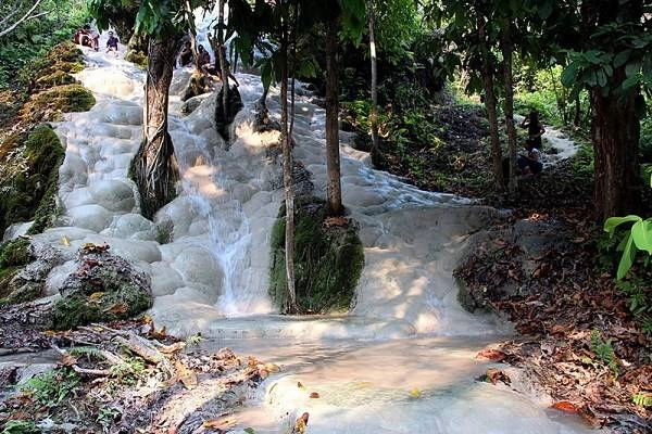 20-thac-nuoc-ky-la-trai-voi-quy-luat-tu-nhien-tren-the-gioi-ivivu-5