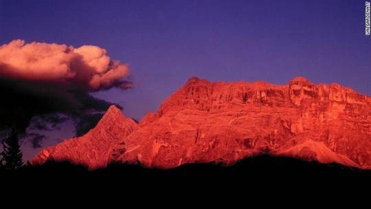 Enrosadira, Dolomites, Ý