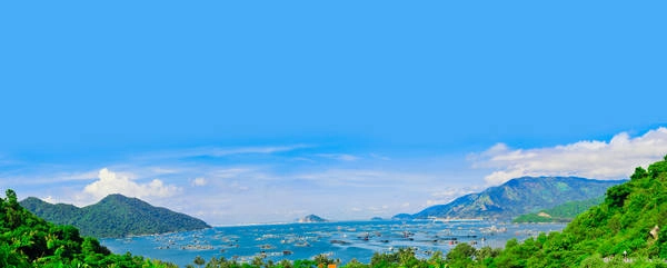 Toàn cảnh bán đảo Đầm Môn. Ảnh: Xóm Nhiếp Ảnh Toàn cảnh bán đảo Đầm Môn. Ảnh: Xóm Nhiếp Ảnh