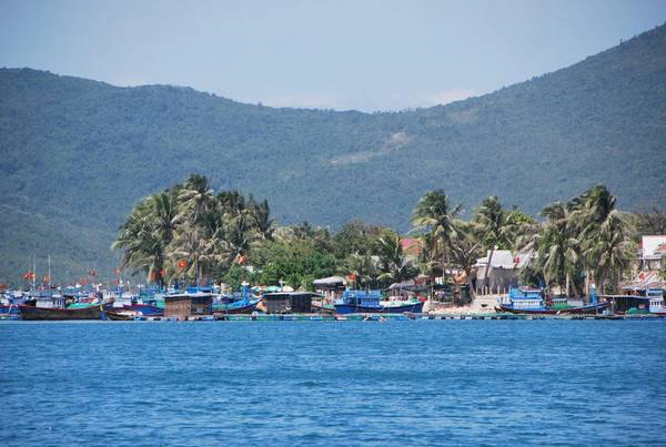 Làng chài Đầm Môn. Ảnh: dulich24 Làng chài Đầm Môn. Ảnh: dulich24