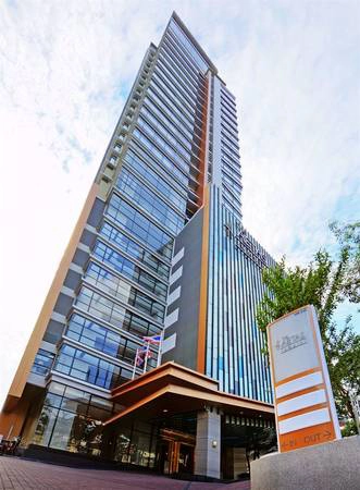 Khách sạn AETAS Lumpini nằm ngay ở vị trí trung tâm của thành phố Bangkok