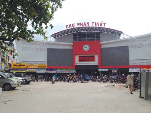 Chợ Phan Thiết mới. Ảnh: baobinhhuan Chợ Phan Thiết mới. Ảnh: baobinhhuan