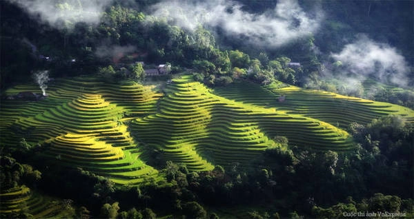 Tác phẩm "Thiên đình Hoàng Su Phì" - Nguyễn Minh Tân