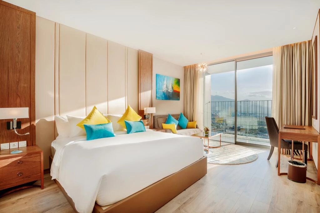 Eastin-Grand-Nha-Trang-ivivu-2