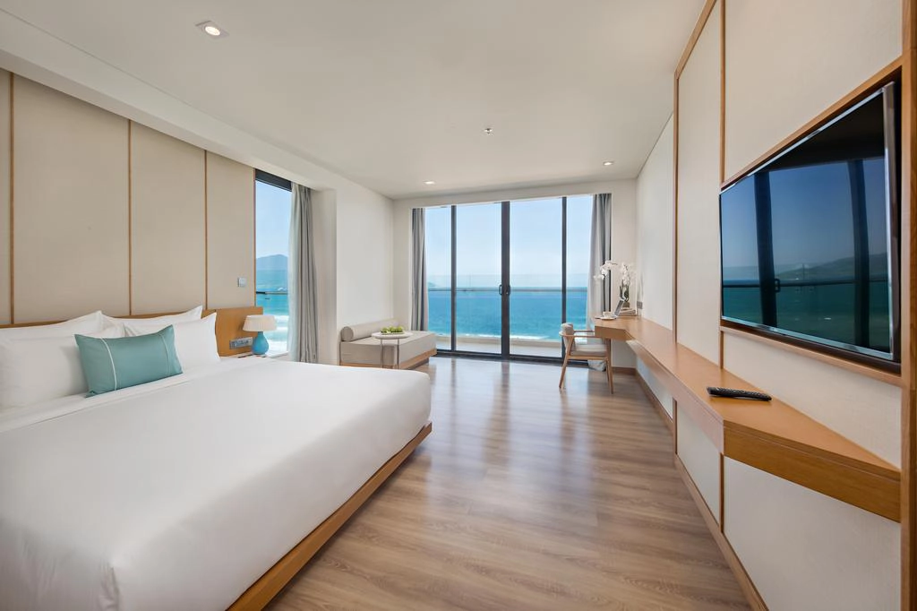 TMS-Hotel-Da-Nang-Beach-ivivu-1