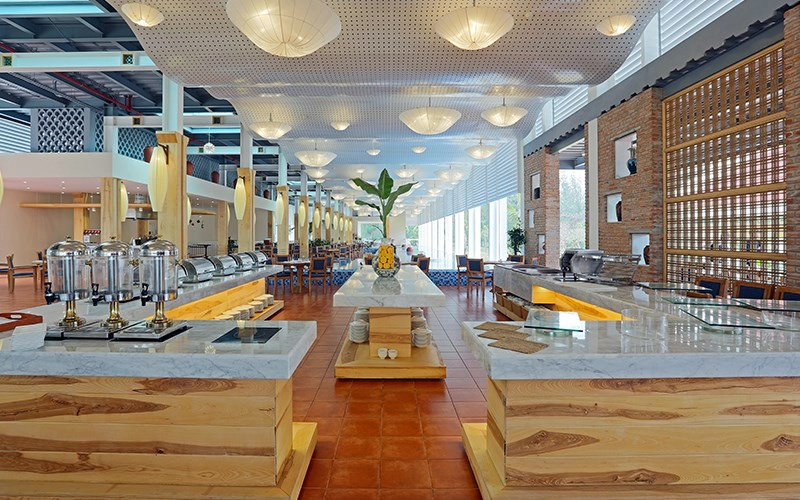 Centara-Sandy-Beach-Non-Nuoc-Resort-ivivu-1
