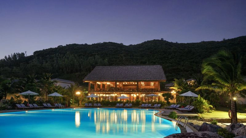 Vinpearl-Nha-Trang-Bay-Resort-Villas-ivivu-15