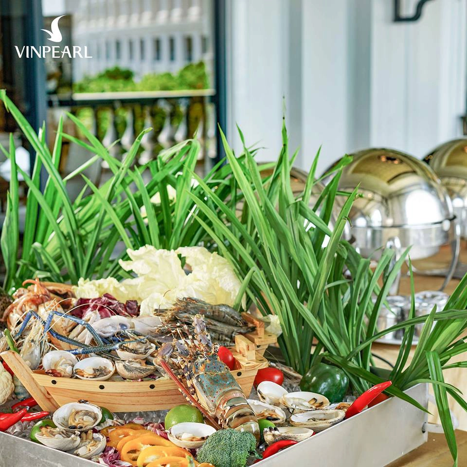 Vinpearl-Nha-Trang-Bay-Resort-Villas-ivivu-11