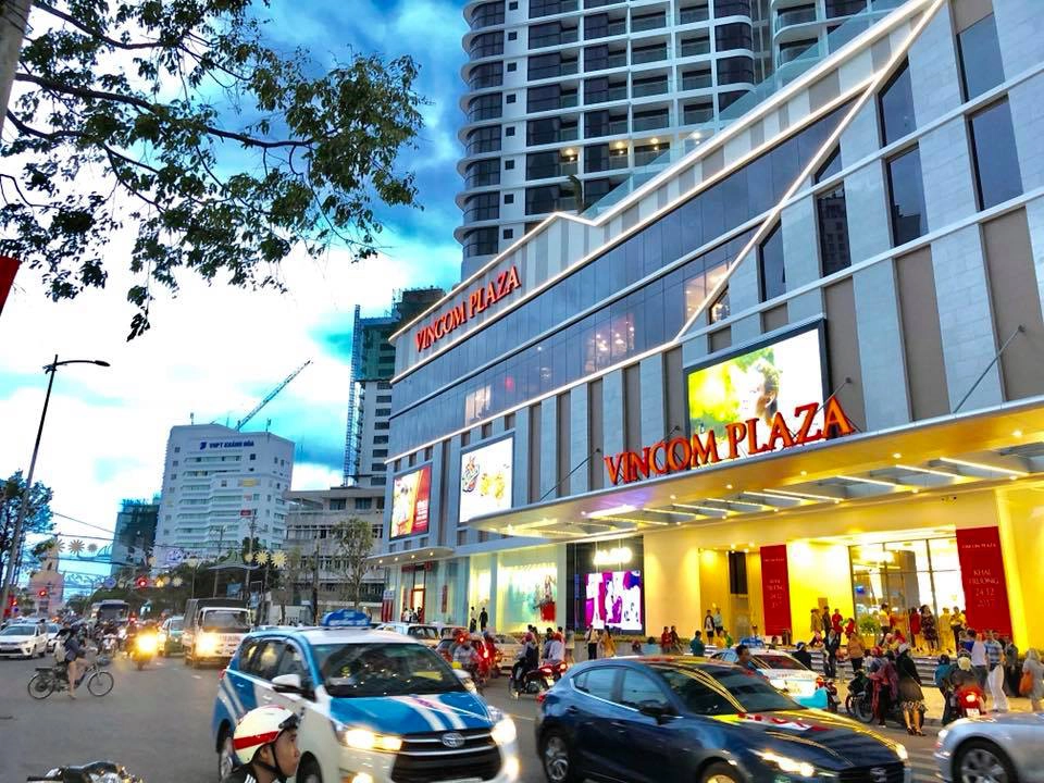 Vinpearl-Nha-Trang-Empire-Suites-ivivu-7