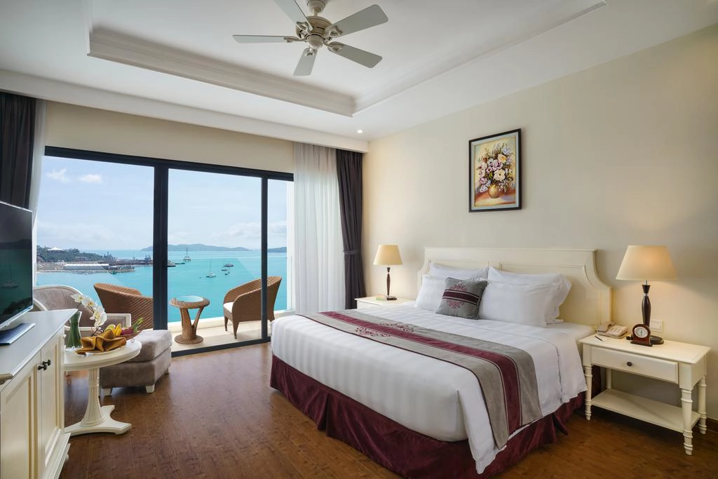 Vinpearl-Resort-Spa-Nha-Trang-Bay-ivivu-16