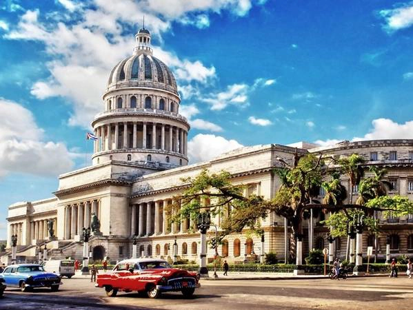 4. Cuba: Mặc cho sự khủng hoảng của nền kinh tế, Cuba vẫn được đề cử là một trong những quốc gia có chỉ số hạnh phúc cao nhất thế giới. Ảnh: Travel. 4. Cuba: Mặc cho sự khủng hoảng của nền kinh tế, Cuba vẫn được đề cử là một trong những quốc gia có chỉ số hạnh phúc cao nhất thế giới. Ảnh: Travel.