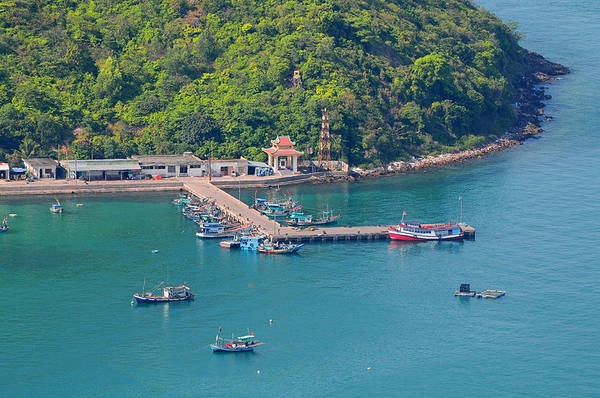 Hòn Hai Bờ Đập. Ảnh: phuquocsensetravel Hòn Hai Bờ Đập. Ảnh: phuquocsensetravel