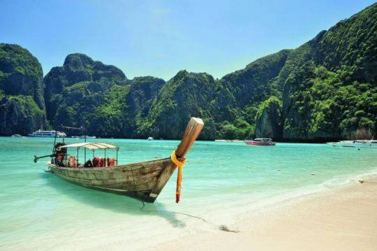 1697Thailand_Phuket_Boat