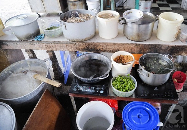 4-quan-banh-duc-nong-nhac-den-ten-da-thay-ngon-o-ha-noi-hom-nay-ban-nen-thu-ngay-ivivu-16