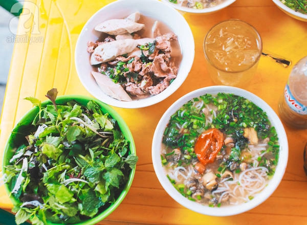 4-quan-bun-oc-co-truyen-hang-chuc-nam-tuoi-neu-khong-biet-dung-nhan-la-sanh-an-o-ha-noi-ivivu-21