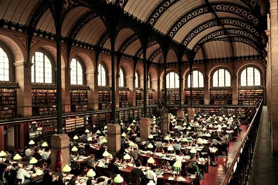 33. Paris còn “vô đối” về số lượng thư viện với con số 830. (Ảnh: Internet)