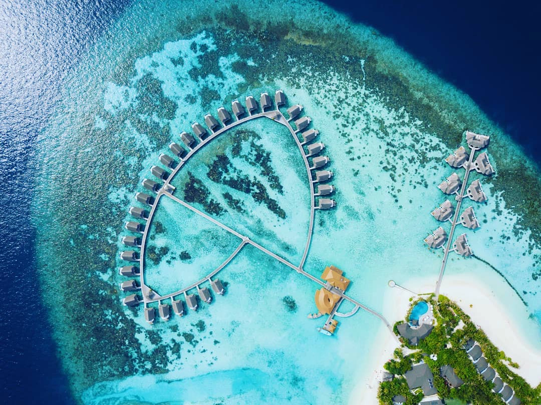 centara-grand-island-resort-spa-maldives-ivivu-4