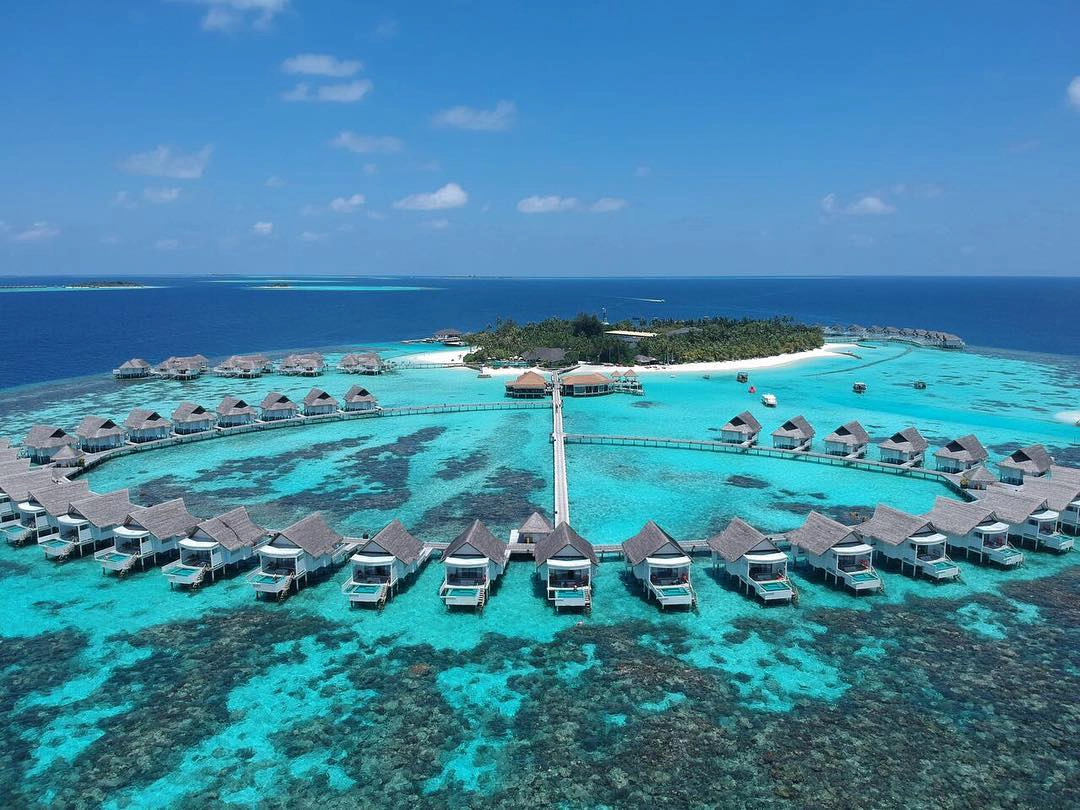 centara-grand-island-resort-spa-maldives-ivivu-5