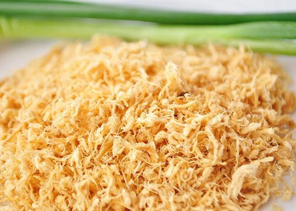 Ngoài bánh mì gà truyền thống, tiệm còn bán bánh mì chả bò, nhiều loại gỏi cuốn, thức ăn và nước uống khác để phù hợp với nhu cầu, thị hiếu của người Sài Gòn. Ảnh: Tripadvisor. Ngoài bánh mì gà truyền thống, tiệm còn bán bánh mì chả bò, nhiều loại gỏi cuốn, thức ăn và nước uống khác để phù hợp với nhu cầu, thị hiếu của người Sài Gòn. Ảnh: Tripadvisor.