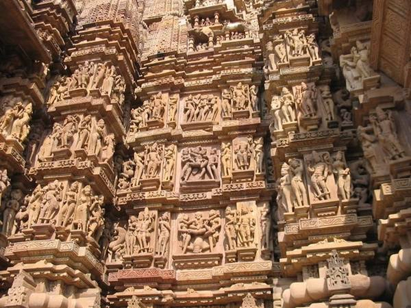 Chạm khắc tinh xảo ở một ngôi đền tại Ellora. Ảnh: delighttravelsindia. Chạm khắc tinh xảo ở một ngôi đền tại Ellora. Ảnh: delighttravelsindia.