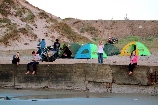 Một địa điểm cắm trại ở Long Hải. Ảnh: Ngoisao.net