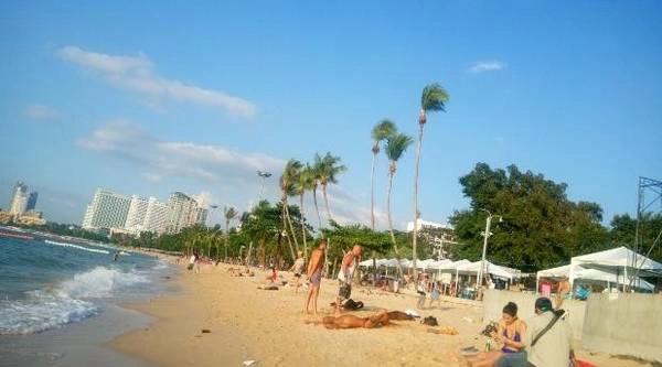 Bãi biển Pattaya, Thái Lan. Bãi biển Pattaya, Thái Lan.