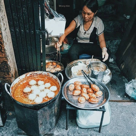 5-hang-banh-ran-man-gia-tien-le-nhung-ngon-khong-che-vao-dau-duoc-cua-ha-noi-ivivu-15