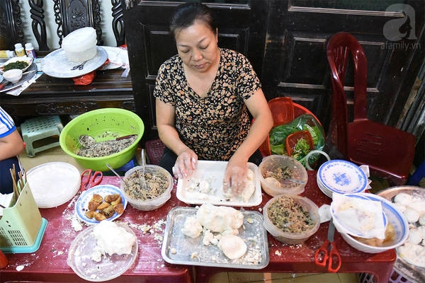 5-hang-banh-ran-man-gia-tien-le-nhung-ngon-khong-che-vao-dau-duoc-cua-ha-noi-ivivu-22