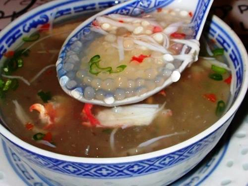 Bột báng trong veo, mềm dẻo, có tác dụng giải nhiệt tốt. Ảnh: miquang.org Bột báng trong veo, mềm dẻo, có tác dụng giải nhiệt tốt. Ảnh: miquang.org