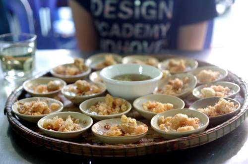 Những đĩa bánh bèo luôn hấp dẫn thực khách. Ảnh: Hương Chi