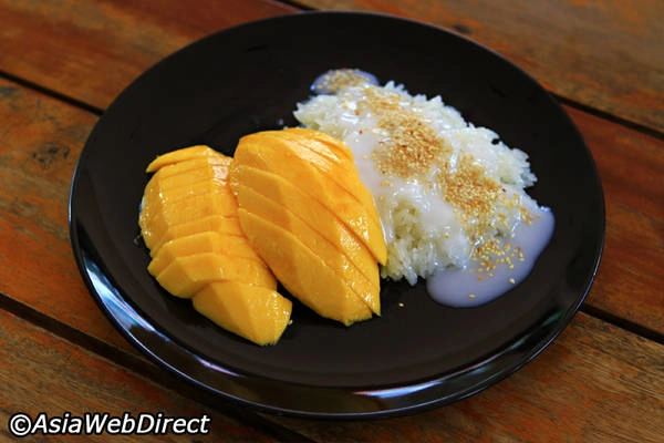 5-mon-an-vat-thom-ngon-tren-tung-ngon-tay-ban-phai-thu-o-bangkok-ivivu-5
