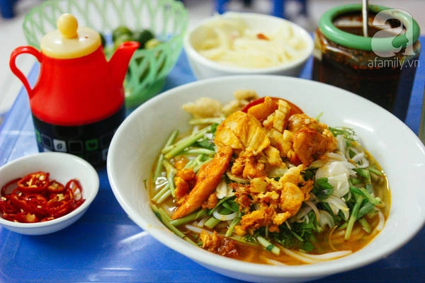 5-quan-bun-ca-o-ha-noi-ngon-khien-muc-an-mot-lan-la-me-ngay-tap-tu-ivivu-27