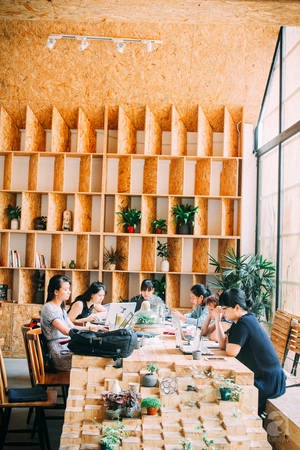 5-quan-cafe-trong-ngo-de-tim-tinh-lang-va-yen-binh-cho-nhung-ngay-cuoi-ha-ivivu-10