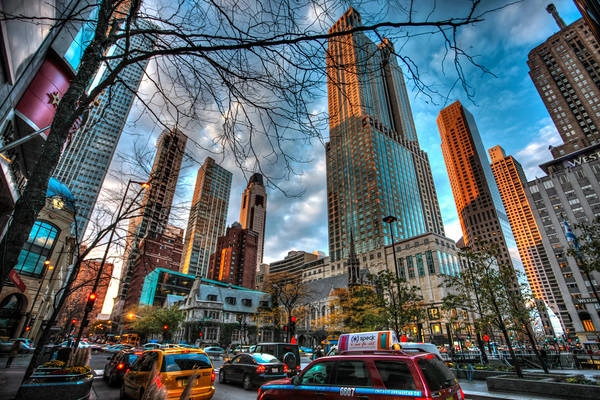 Đại lộ mua sắm Magnificent Mile: Magnificent Mile là một phần quan trọng của Đại lộ Chicago Michigan chạy từ Oak Street đến sông Chicago. Magnificent Mile được coi là một trong những khu mua sắm tốt nhất trên thế giới và cũng là khu vực tọa lạc rất nhiều những điểm du lịch nổi tiếng ở Chicago, trong đó có Bảo tàng Nghệ thuật Đương đại, Tòa nhà Wrigley và Tháp Nước Chicago. Ảnh: chicagogenie.com Đại lộ mua sắm Magnificent Mile: Magnificent Mile là một phần quan trọng của Đại lộ Chicago Michigan chạy từ Oak Street đến sông Chicago. Magnificent Mile được coi là một trong những khu mua sắm tốt nhất trên thế giới và cũng là khu vực tọa lạc rất nhiều những điểm du lịch nổi tiếng ở Chicago, trong đó có Bảo tàng Nghệ thuật Đương đại, Tòa nhà Wrigley và Tháp Nước Chicago. Ảnh: chicagogenie.com
