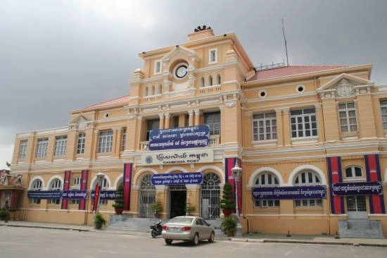Bưu điện Trung tâm Phnom Penh. Ảnh: Travelfish Bưu điện Trung tâm Phnom Penh. Ảnh: Travelfish