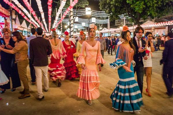 Lễ hội Feria ở Seville, Tây Ban Nha. Lễ hội Feria ở Seville, Tây Ban Nha.