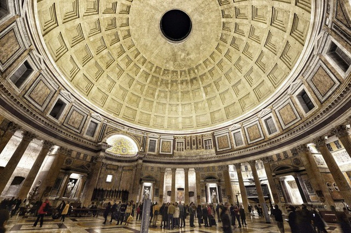 Đền Pantheon ở Rome - Ảnh: Dương Quán Hạ Đền Pantheon ở Rome - Ảnh: Dương Quán Hạ
