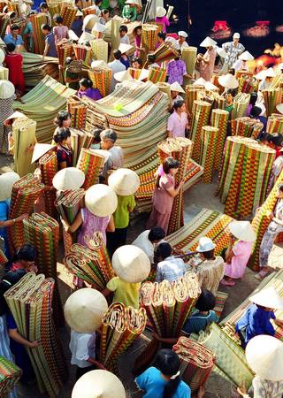 Làng chiếu Định Yên. Ảnh: dongthaptourism