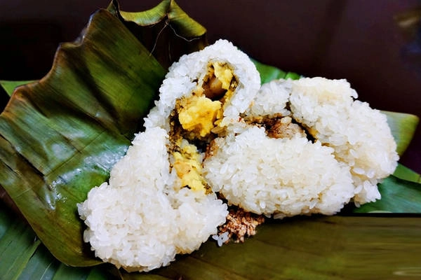 6-quan-an-sang-ngon-tren-pho-co-toan-nhung-mon-sieu-hop-voi-troi-lanh-gia-chi-duoi-30-nghin-ivivu-18